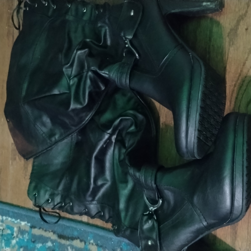 Women's boots